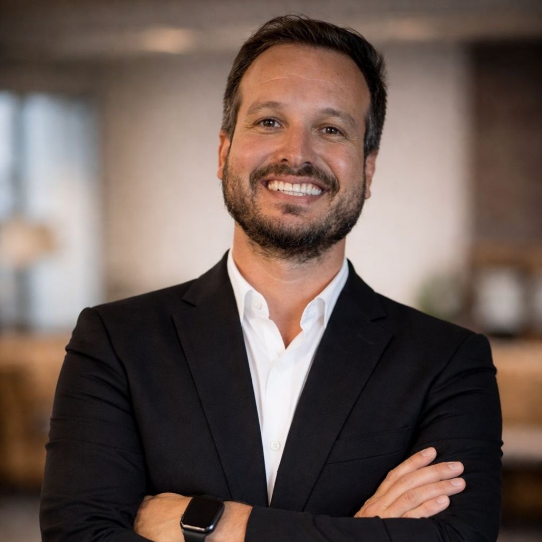 corretor(a) Leonardo Borba