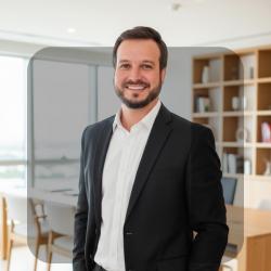 corretor(a) Leonardo Borba